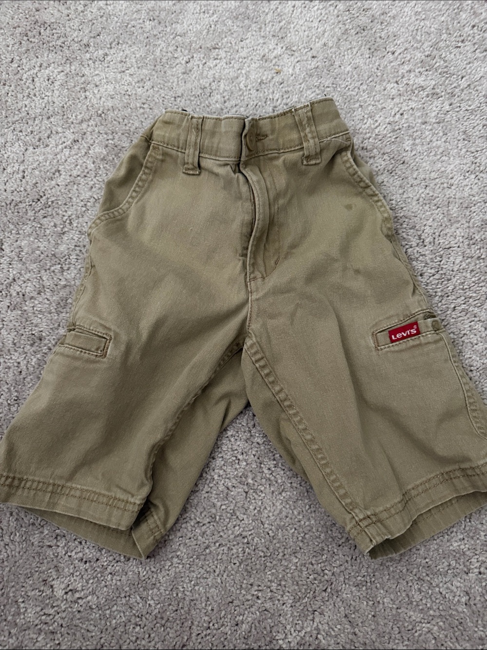 Levi's Kids Cargo Shorts in Olive Green